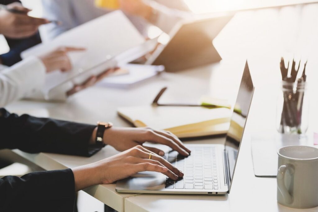 dicas para combater solidão no trabalho remoto