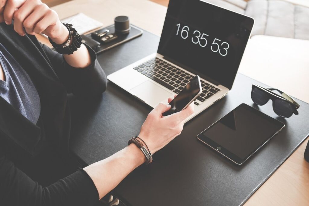 Ferramentas de armazenamento e colaboração na nuvem com interface amigável e funções integradas